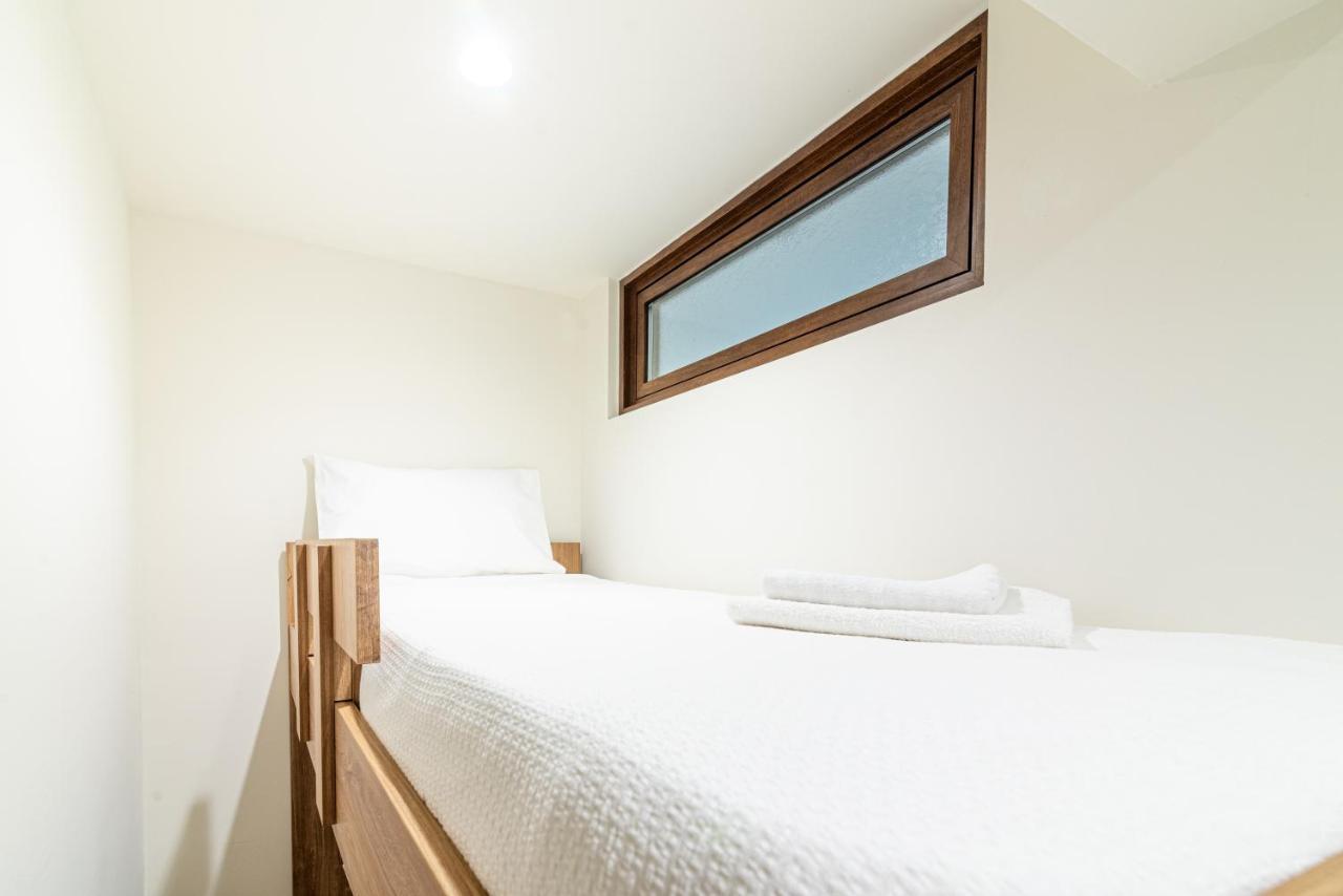 Modern House With Pool Near Beach Gazi 외부 사진